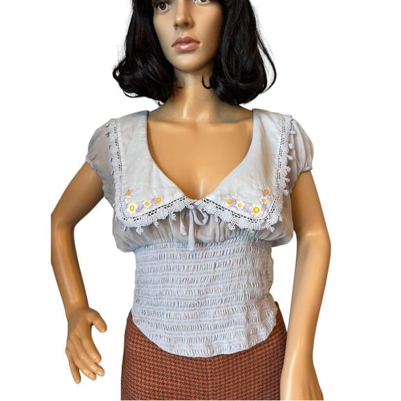 Kimchi Blue Frenchie Sheer Purple Crop Blouse smocked floral embrodidery size M - Picture 2 of 11